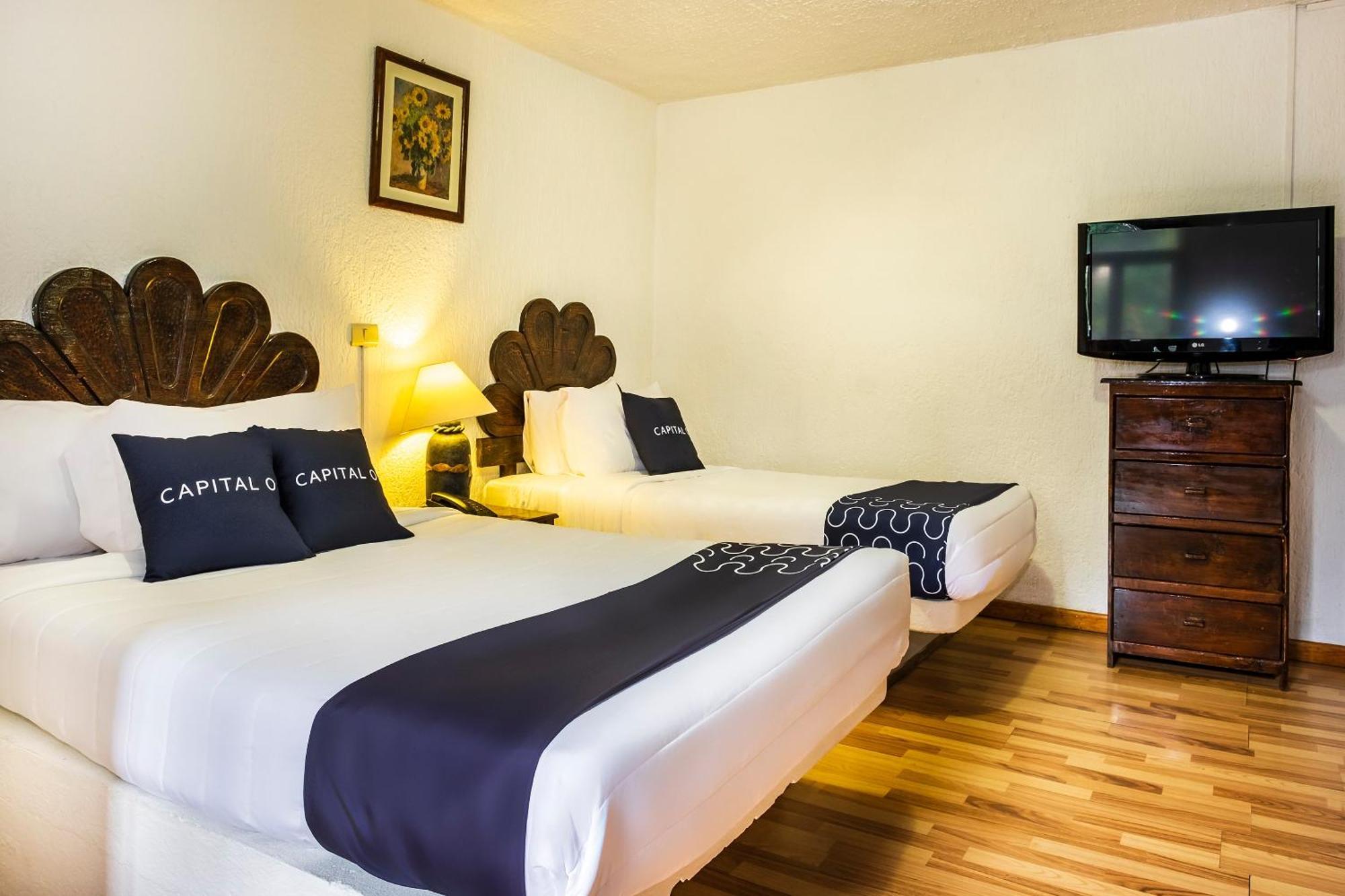 Capital O Hotel Central, Халапа Экстерьер фото