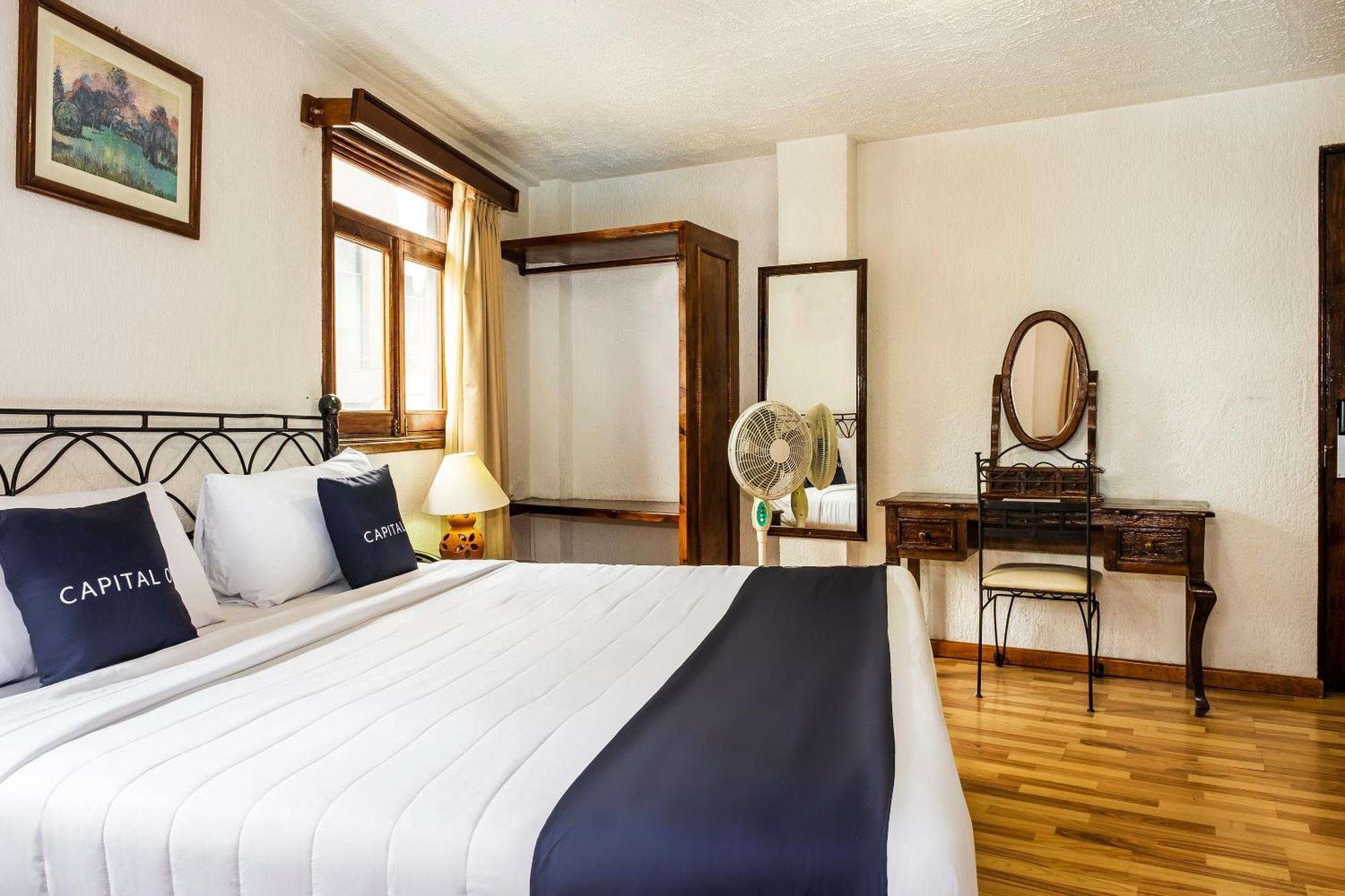 Capital O Hotel Central, Халапа Экстерьер фото