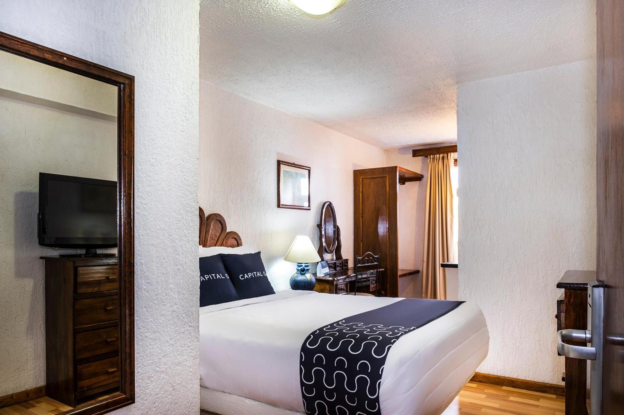Capital O Hotel Central, Халапа Экстерьер фото